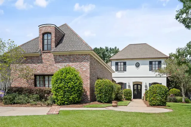 Front elevation of 36233 Lasalle Pointe Dr