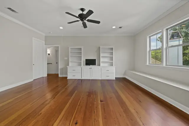 Game room with built-ins